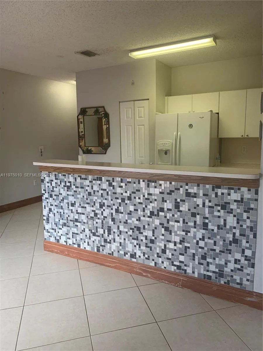 2211 Se 23rd Rd 2211, Homestead, Florida 33035, Homestead, Florida 33035, 2 Bedrooms Bedrooms, ,2 BathroomsBathrooms,Residential Lease,For Rent,2211 Se 23rd Rd 2211, Homestead, Florida 33035,A11975010
