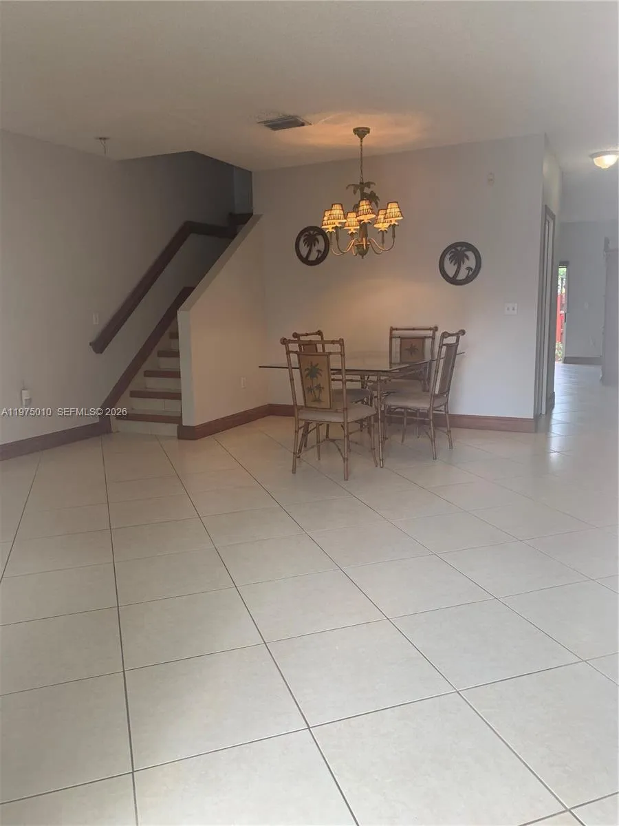 2211 Se 23rd Rd 2211, Homestead, Florida 33035, Homestead, Florida 33035, 2 Bedrooms Bedrooms, ,2 BathroomsBathrooms,Residential Lease,For Rent,2211 Se 23rd Rd 2211, Homestead, Florida 33035,A11975010