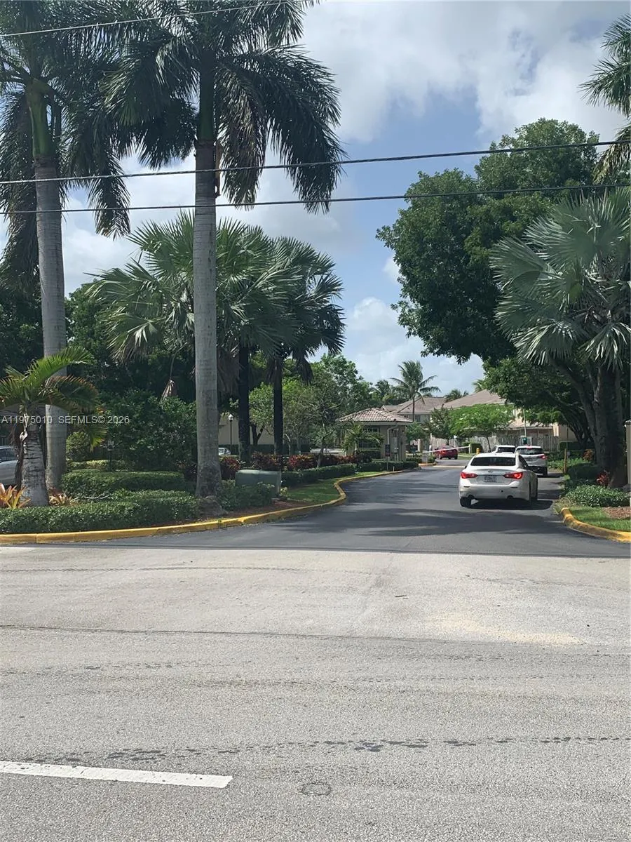 2211 Se 23rd Rd 2211, Homestead, Florida 33035, Homestead, Florida 33035, 2 Bedrooms Bedrooms, ,2 BathroomsBathrooms,Residential Lease,For Rent,2211 Se 23rd Rd 2211, Homestead, Florida 33035,A11975010