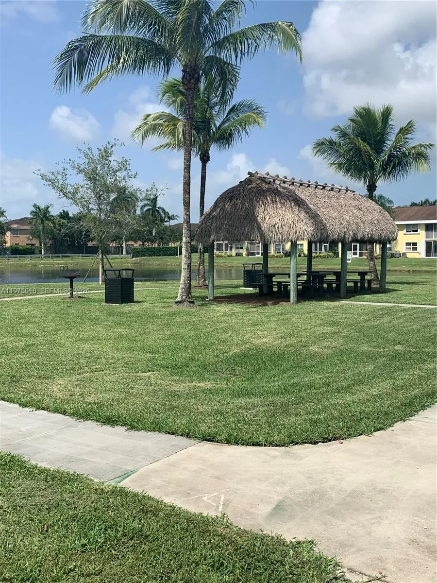 2211 Se 23rd Rd 2211, Homestead, Florida 33035, Homestead, Florida 33035, 2 Bedrooms Bedrooms, ,2 BathroomsBathrooms,Residential Lease,For Rent,2211 Se 23rd Rd 2211, Homestead, Florida 33035,A11975010