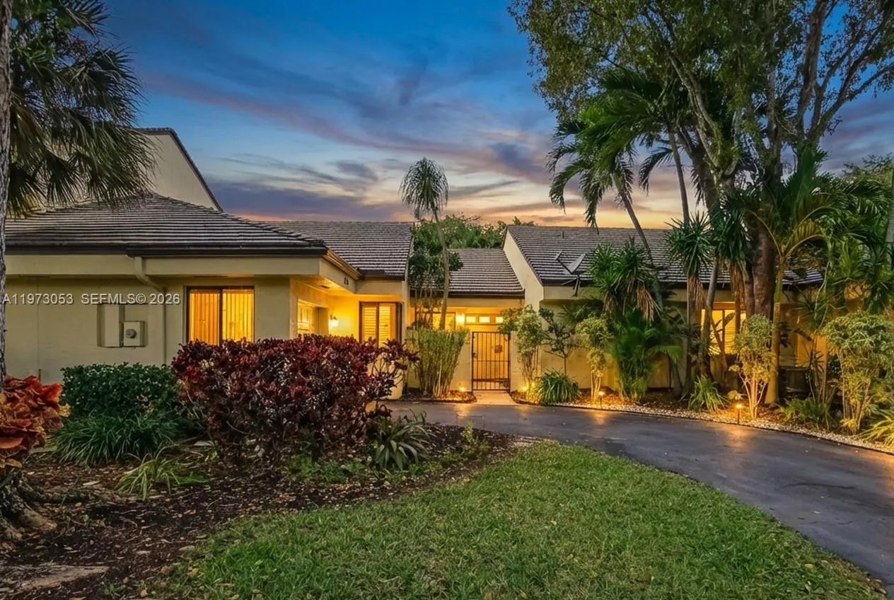 349 Nw 94th Ter, Plantation, Florida 33324, Plantation, Florida 33324, 2 Bedrooms Bedrooms, ,2 BathroomsBathrooms,Residential,For Sale,349 Nw 94th Ter, Plantation, Florida 33324,A11973053