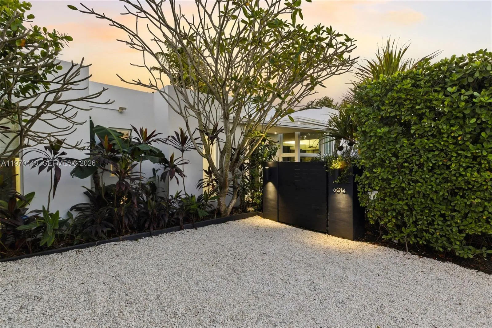 6014 Sw 22nd St, Miami, Florida 33155, Miami, Florida 33155, 3 Bedrooms Bedrooms, ,2 BathroomsBathrooms,Residential,For Sale,6014 Sw 22nd St, Miami, Florida 33155,A11970448