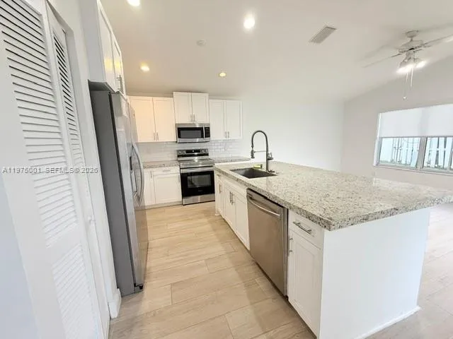 622 Carrington Ln 622, Weston, Florida 33326, Weston, Florida 33326, 4 Bedrooms Bedrooms, ,2 BathroomsBathrooms,Residential Lease,For Rent,622 Carrington Ln 622, Weston, Florida 33326,A11975001