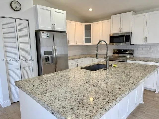 622 Carrington Ln 622, Weston, Florida 33326, Weston, Florida 33326, 4 Bedrooms Bedrooms, ,2 BathroomsBathrooms,Residential Lease,For Rent,622 Carrington Ln 622, Weston, Florida 33326,A11975001