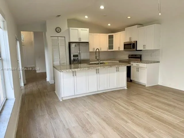 622 Carrington Ln 622, Weston, Florida 33326, Weston, Florida 33326, 4 Bedrooms Bedrooms, ,2 BathroomsBathrooms,Residential Lease,For Rent,622 Carrington Ln 622, Weston, Florida 33326,A11975001