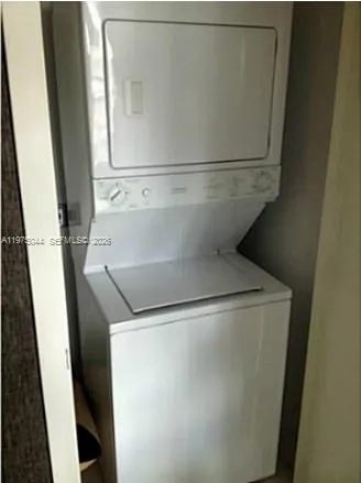 Miami, Florida 33130, 2 Bedrooms Bedrooms, ,2 BathroomsBathrooms,Residential Lease,For Rent,A11975044