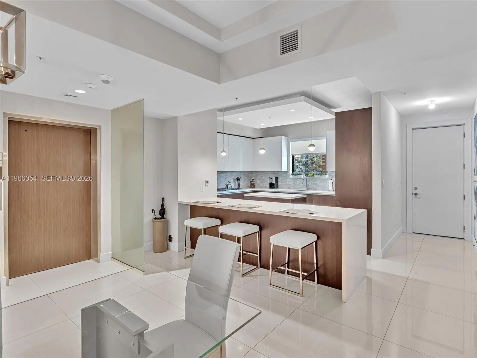 3040 N Ocean Blvd N103, Fort Lauderdale, Florida 3, Fort Lauderdale, Florida 33308, 3 Bedrooms Bedrooms, ,3 BathroomsBathrooms,Residential Lease,For Rent,3040 N Ocean Blvd N103, Fort Lauderdale, Florida 3,A11966054