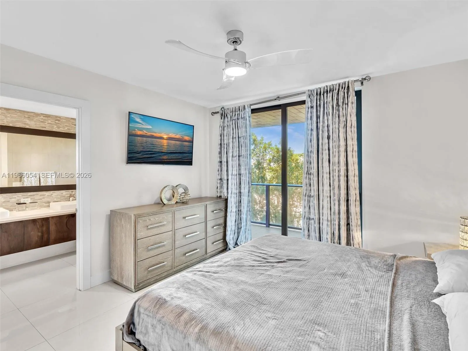 3040 N Ocean Blvd N103, Fort Lauderdale, Florida 3, Fort Lauderdale, Florida 33308, 3 Bedrooms Bedrooms, ,3 BathroomsBathrooms,Residential Lease,For Rent,3040 N Ocean Blvd N103, Fort Lauderdale, Florida 3,A11966054