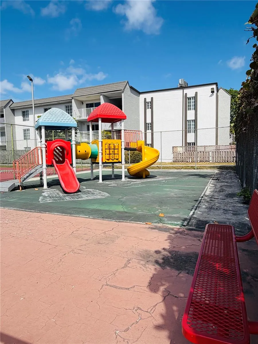 4920 Nw 79th Ave 204, Doral, Florida 33166, Doral, Florida 33166, 2 Bedrooms Bedrooms, ,2 BathroomsBathrooms,Residential Lease,For Rent,4920 Nw 79th Ave 204, Doral, Florida 33166,A11973896