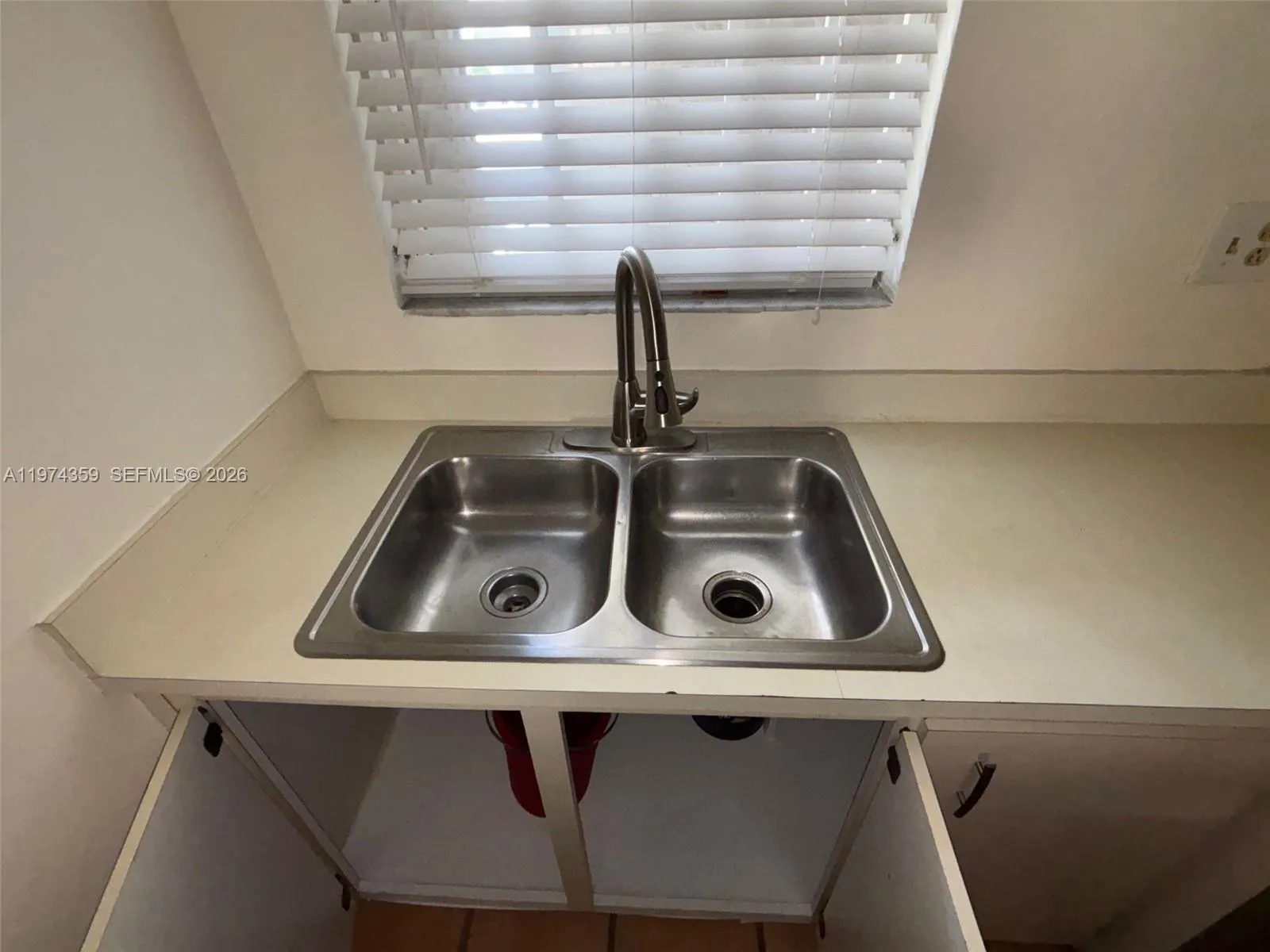 210 Nw 87th Ave L219, Miami, Florida 33172, Miami, Florida 33172, 1 Bedroom Bedrooms, ,1 BathroomBathrooms,Residential Lease,For Rent,210 Nw 87th Ave L219, Miami, Florida 33172,A11974359