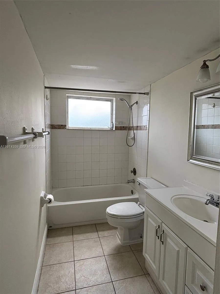 210 Nw 87th Ave L219, Miami, Florida 33172, Miami, Florida 33172, 1 Bedroom Bedrooms, ,1 BathroomBathrooms,Residential Lease,For Rent,210 Nw 87th Ave L219, Miami, Florida 33172,A11974359