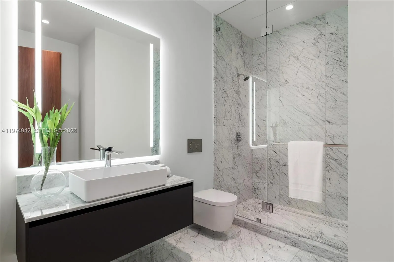 5 Grove Isle Dr S201, Miami, Florida 33133, Miami, Florida 33133, 3 Bedrooms Bedrooms, ,3 BathroomsBathrooms,Residential Lease,For Rent,5 Grove Isle Dr S201, Miami, Florida 33133,A11974942