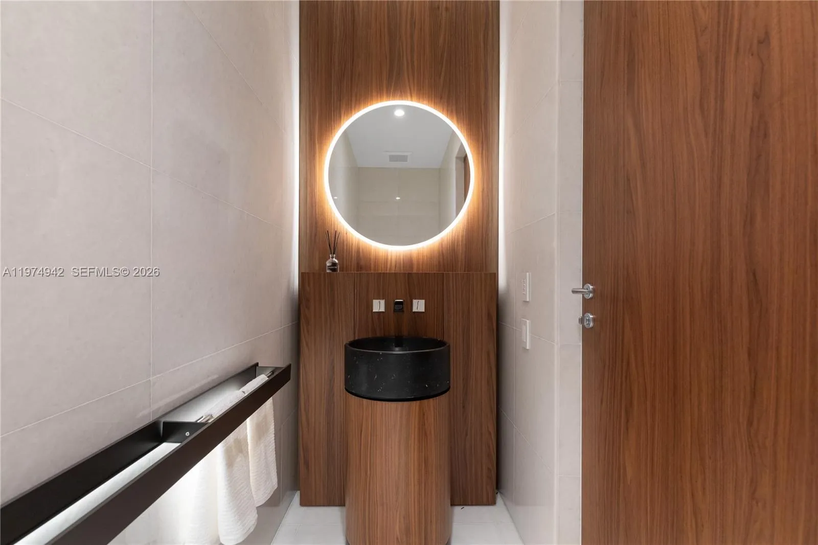 5 Grove Isle Dr S201, Miami, Florida 33133, Miami, Florida 33133, 3 Bedrooms Bedrooms, ,3 BathroomsBathrooms,Residential Lease,For Rent,5 Grove Isle Dr S201, Miami, Florida 33133,A11974942