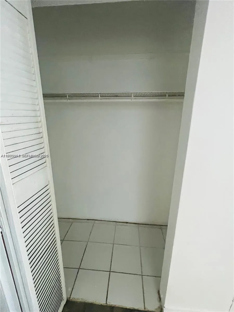 840 81st St 3, Miami Beach, Florida 33141, Miami Beach, Florida 33141, 1 Bedroom Bedrooms, ,1 BathroomBathrooms,Residential Lease,For Rent,840 81st St 3, Miami Beach, Florida 33141,A11975064