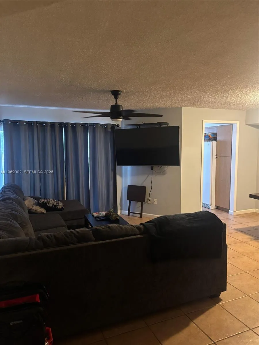 2249 Se 27th Dr 106-d, Homestead, Florida 33035, Homestead, Florida 33035, 3 Bedrooms Bedrooms, ,2 BathroomsBathrooms,Residential,For Sale,2249 Se 27th Dr 106-d, Homestead, Florida 33035,A11969002