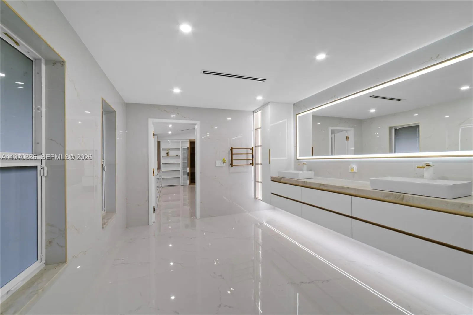 2651 Sw 141st Ter, Davie, Florida 33330, Davie, Florida 33330, 5 Bedrooms Bedrooms, ,4 BathroomsBathrooms,Residential,For Sale,2651 Sw 141st Ter, Davie, Florida 33330,A11970836