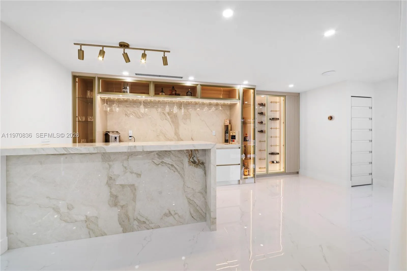 2651 Sw 141st Ter, Davie, Florida 33330, Davie, Florida 33330, 5 Bedrooms Bedrooms, ,4 BathroomsBathrooms,Residential,For Sale,2651 Sw 141st Ter, Davie, Florida 33330,A11970836