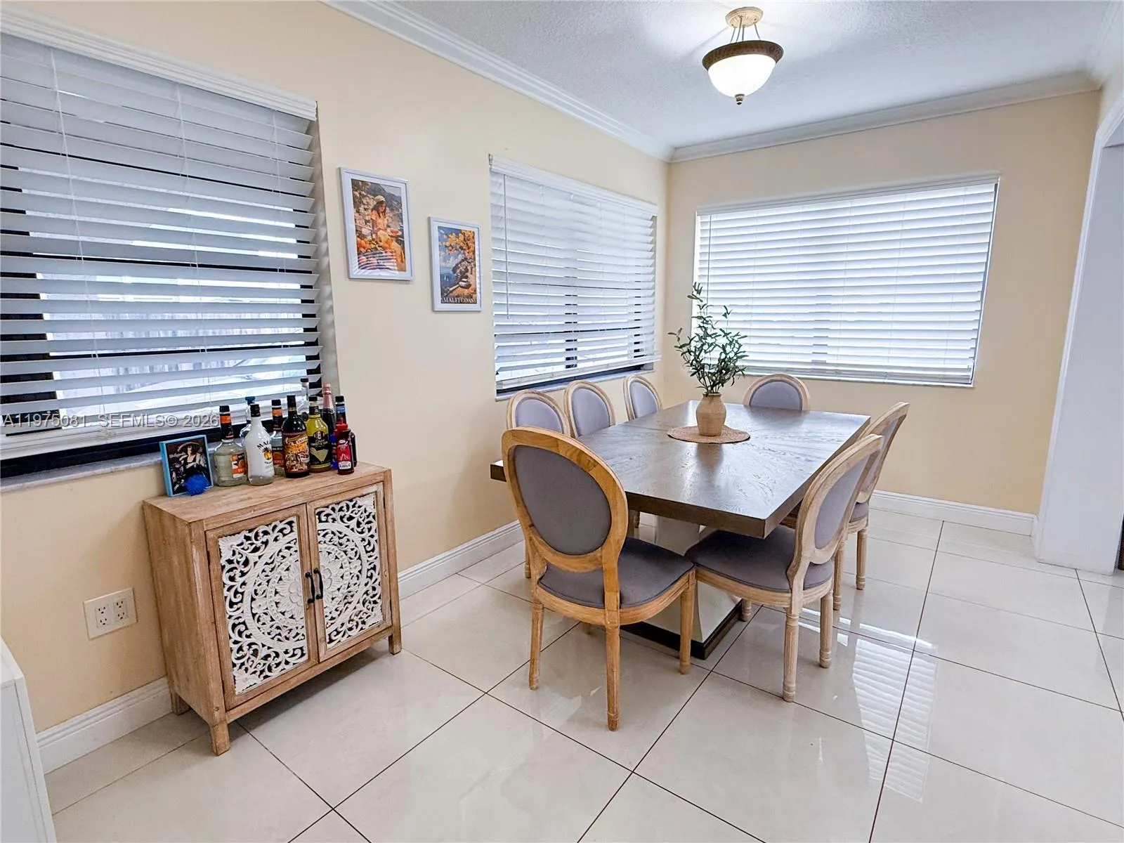 Hialeah, Florida 33012, 3 Bedrooms Bedrooms, ,2 BathroomsBathrooms,Residential,For Sale,A11975081