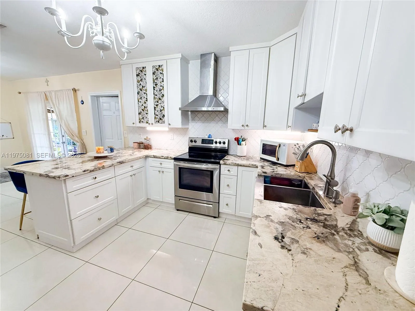 Hialeah, Florida 33012, 3 Bedrooms Bedrooms, ,2 BathroomsBathrooms,Residential,For Sale,A11975081