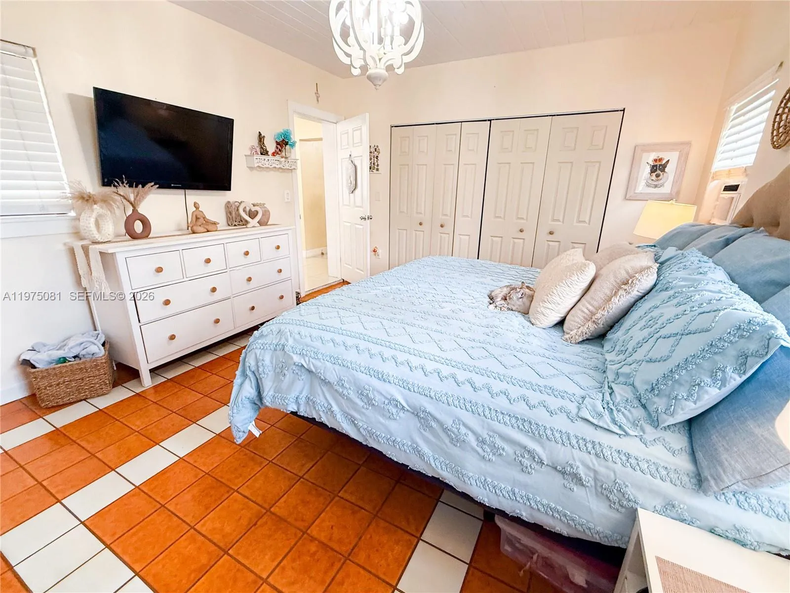 Hialeah, Florida 33012, 3 Bedrooms Bedrooms, ,2 BathroomsBathrooms,Residential,For Sale,A11975081