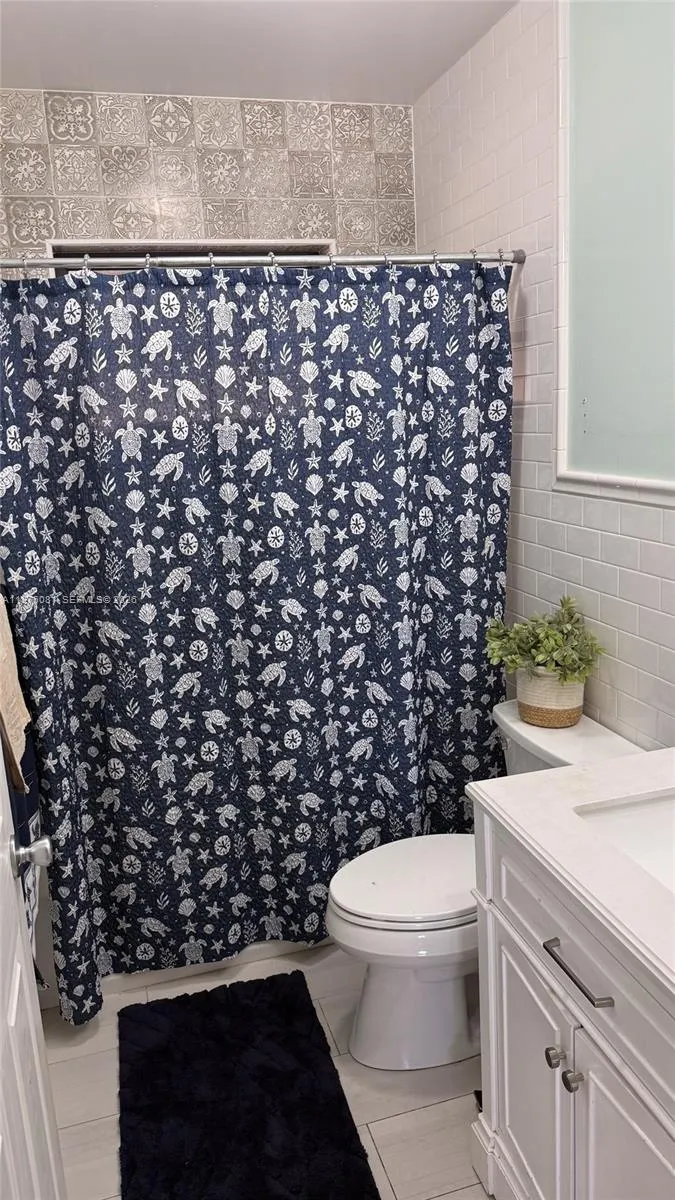 Hialeah, Florida 33012, 3 Bedrooms Bedrooms, ,2 BathroomsBathrooms,Residential,For Sale,A11975081