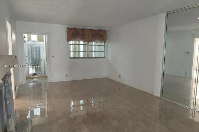 1333 E Hallandale Beach Blvd 115, Hallandale Beach, Hallandale Beach, Florida 33009, 2 Bedrooms Bedrooms, ,2 BathroomsBathrooms,Residential Lease,For Rent,1333 E Hallandale Beach Blvd 115, Hallandale Beach,A11974416