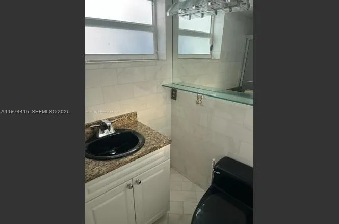 1333 E Hallandale Beach Blvd 115, Hallandale Beach, Hallandale Beach, Florida 33009, 2 Bedrooms Bedrooms, ,2 BathroomsBathrooms,Residential Lease,For Rent,1333 E Hallandale Beach Blvd 115, Hallandale Beach,A11974416