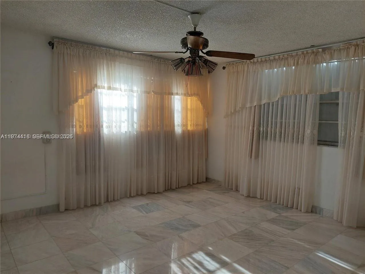 1333 E Hallandale Beach Blvd 115, Hallandale Beach, Hallandale Beach, Florida 33009, 2 Bedrooms Bedrooms, ,2 BathroomsBathrooms,Residential Lease,For Rent,1333 E Hallandale Beach Blvd 115, Hallandale Beach,A11974416