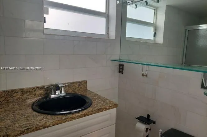 1333 E Hallandale Beach Blvd 115, Hallandale Beach, Hallandale Beach, Florida 33009, 2 Bedrooms Bedrooms, ,2 BathroomsBathrooms,Residential Lease,For Rent,1333 E Hallandale Beach Blvd 115, Hallandale Beach,A11974416