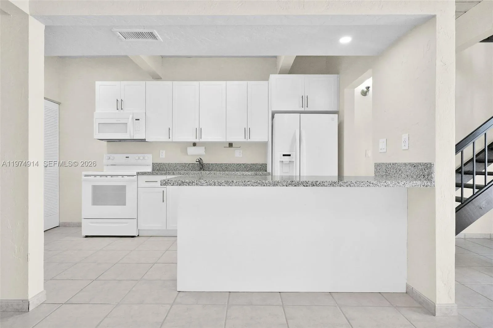 7601 Sw 105th Ave, Miami, Florida 33173, Miami, Florida 33173, 2 Bedrooms Bedrooms, ,2 BathroomsBathrooms,Residential,For Sale,7601 Sw 105th Ave, Miami, Florida 33173,A11974914