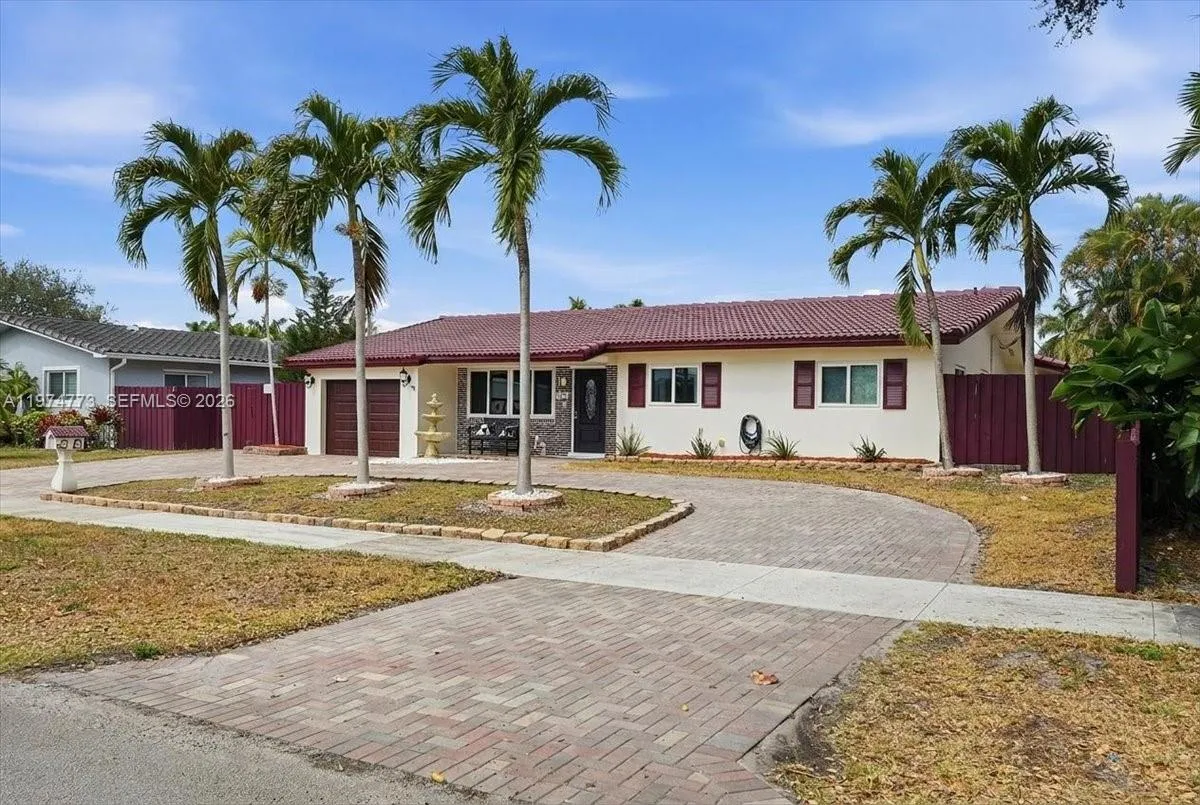 4925 Tyler St, Hollywood, Florida 33021, Hollywood, Florida 33021, 4 Bedrooms Bedrooms, ,3 BathroomsBathrooms,Residential,For Sale,4925 Tyler St, Hollywood, Florida 33021,A11974773