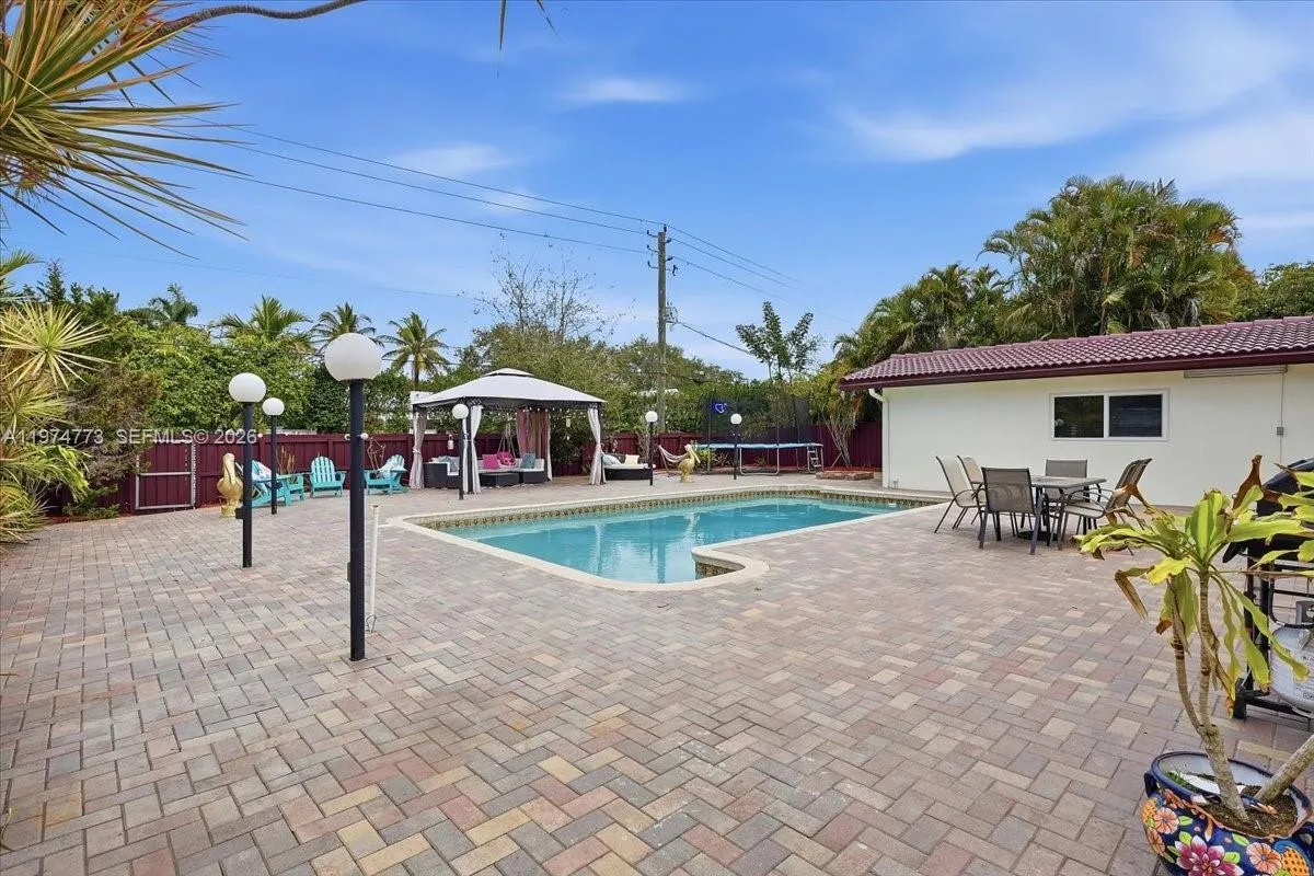 4925 Tyler St, Hollywood, Florida 33021, Hollywood, Florida 33021, 4 Bedrooms Bedrooms, ,3 BathroomsBathrooms,Residential,For Sale,4925 Tyler St, Hollywood, Florida 33021,A11974773