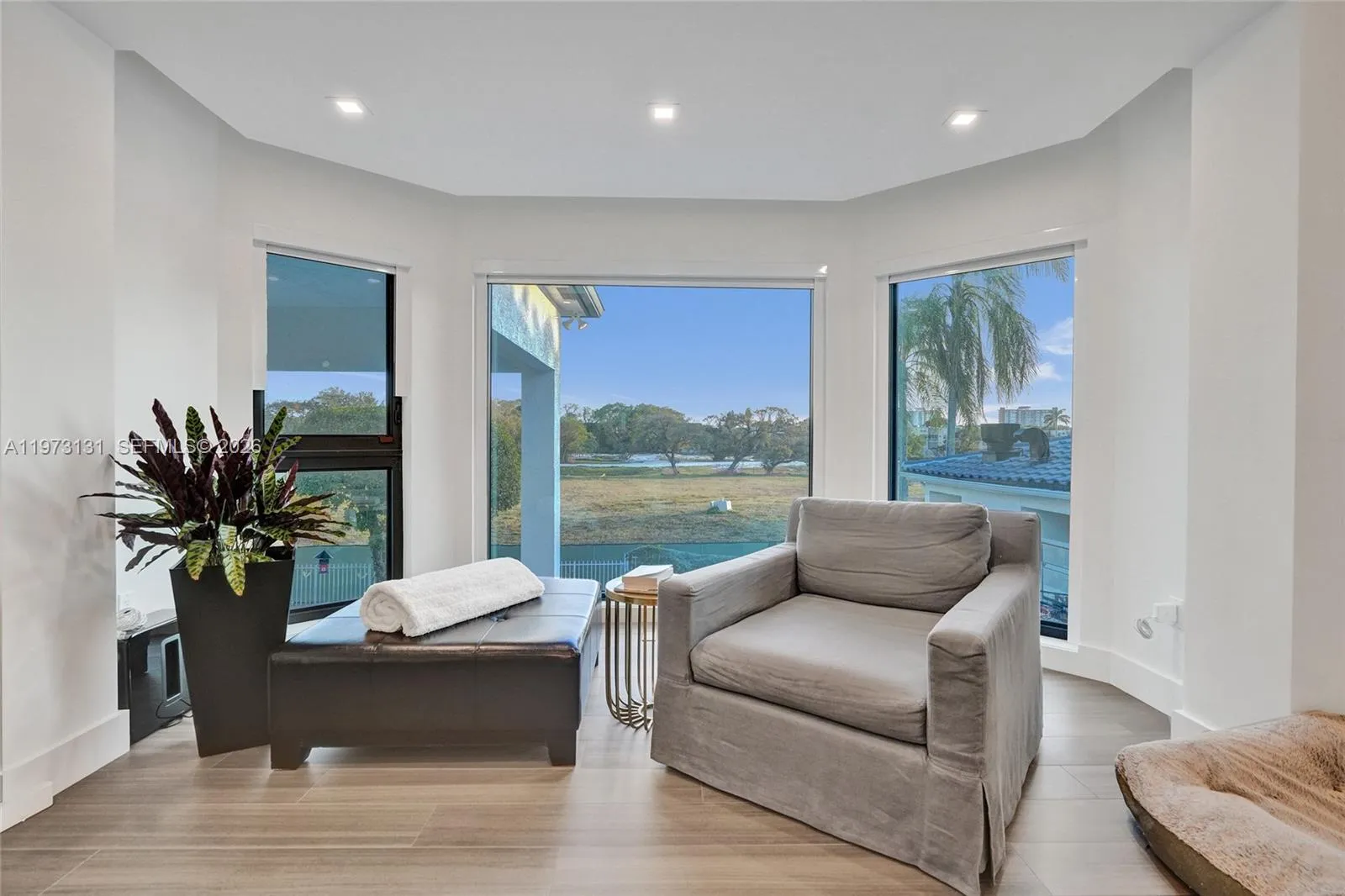 1572 Ne 194th St, Miami, Florida 33179, Miami, Florida 33179, 6 Bedrooms Bedrooms, ,5 BathroomsBathrooms,Residential,For Sale,1572 Ne 194th St, Miami, Florida 33179,A11973131