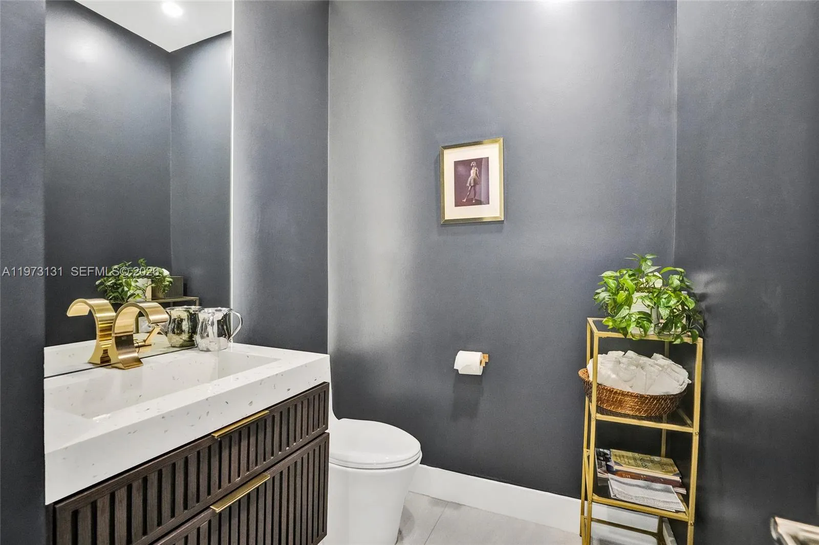 1572 Ne 194th St, Miami, Florida 33179, Miami, Florida 33179, 6 Bedrooms Bedrooms, ,5 BathroomsBathrooms,Residential,For Sale,1572 Ne 194th St, Miami, Florida 33179,A11973131