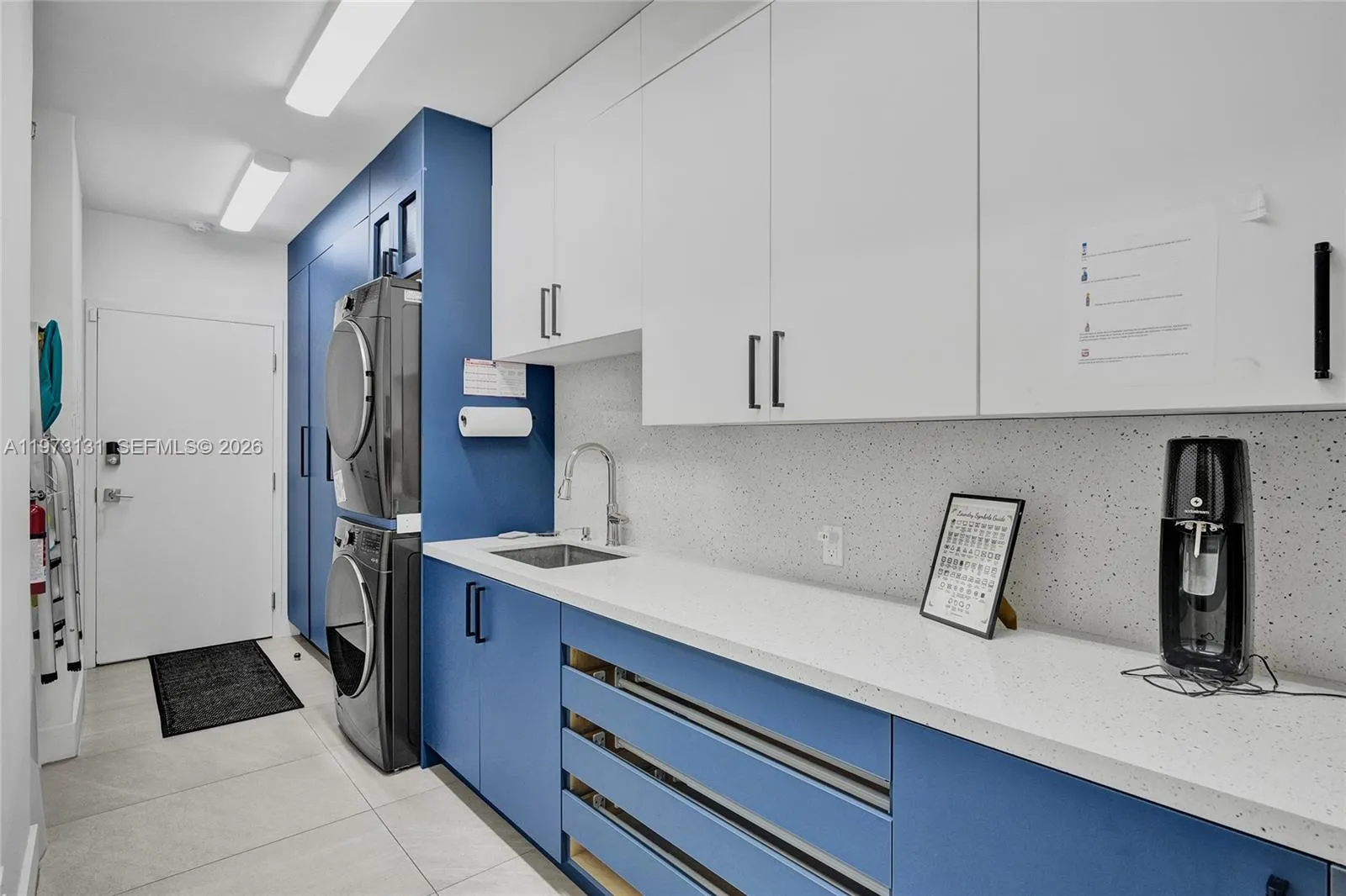 1572 Ne 194th St, Miami, Florida 33179, Miami, Florida 33179, 6 Bedrooms Bedrooms, ,5 BathroomsBathrooms,Residential,For Sale,1572 Ne 194th St, Miami, Florida 33179,A11973131