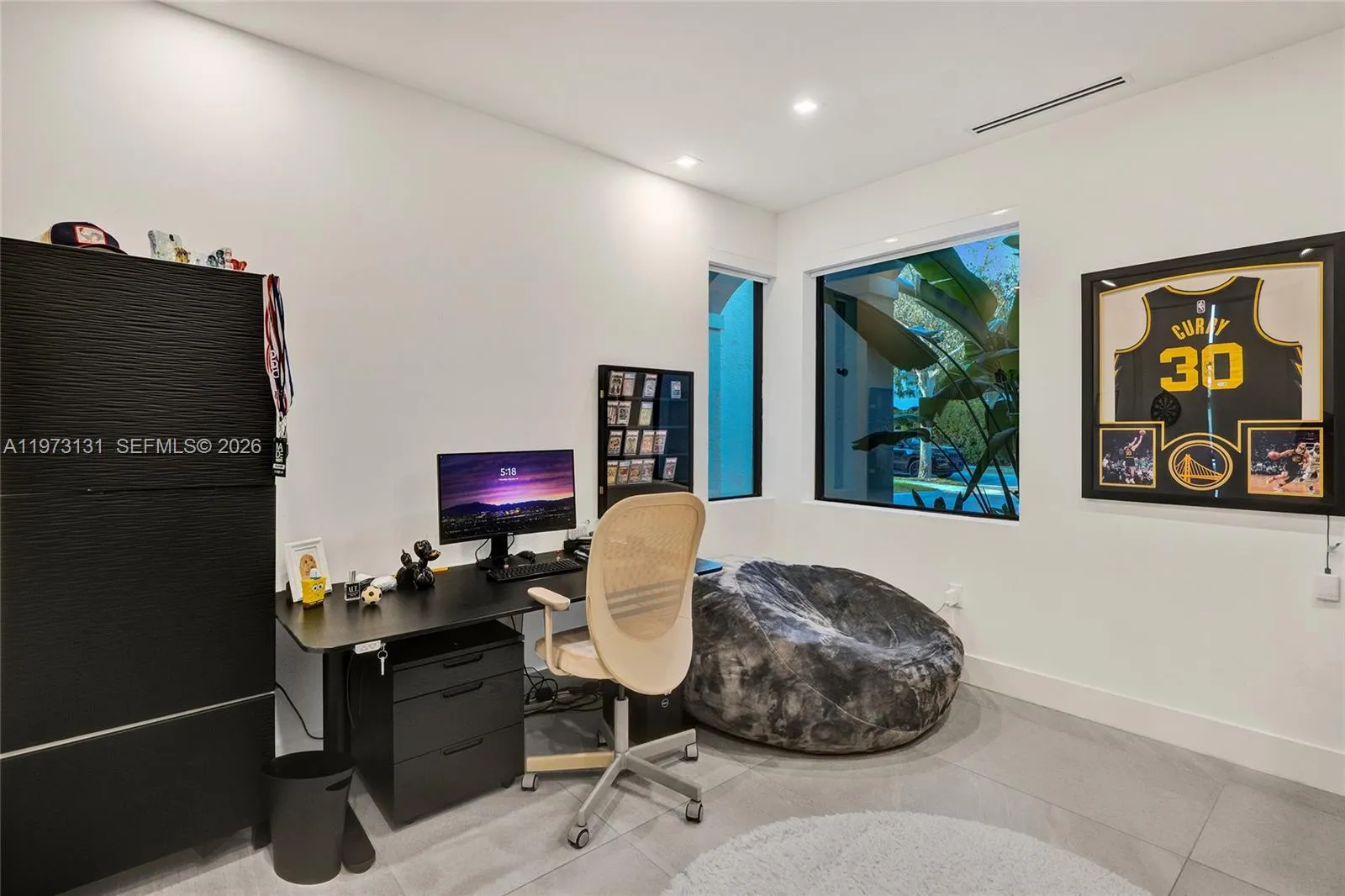 1572 Ne 194th St, Miami, Florida 33179, Miami, Florida 33179, 6 Bedrooms Bedrooms, ,5 BathroomsBathrooms,Residential,For Sale,1572 Ne 194th St, Miami, Florida 33179,A11973131