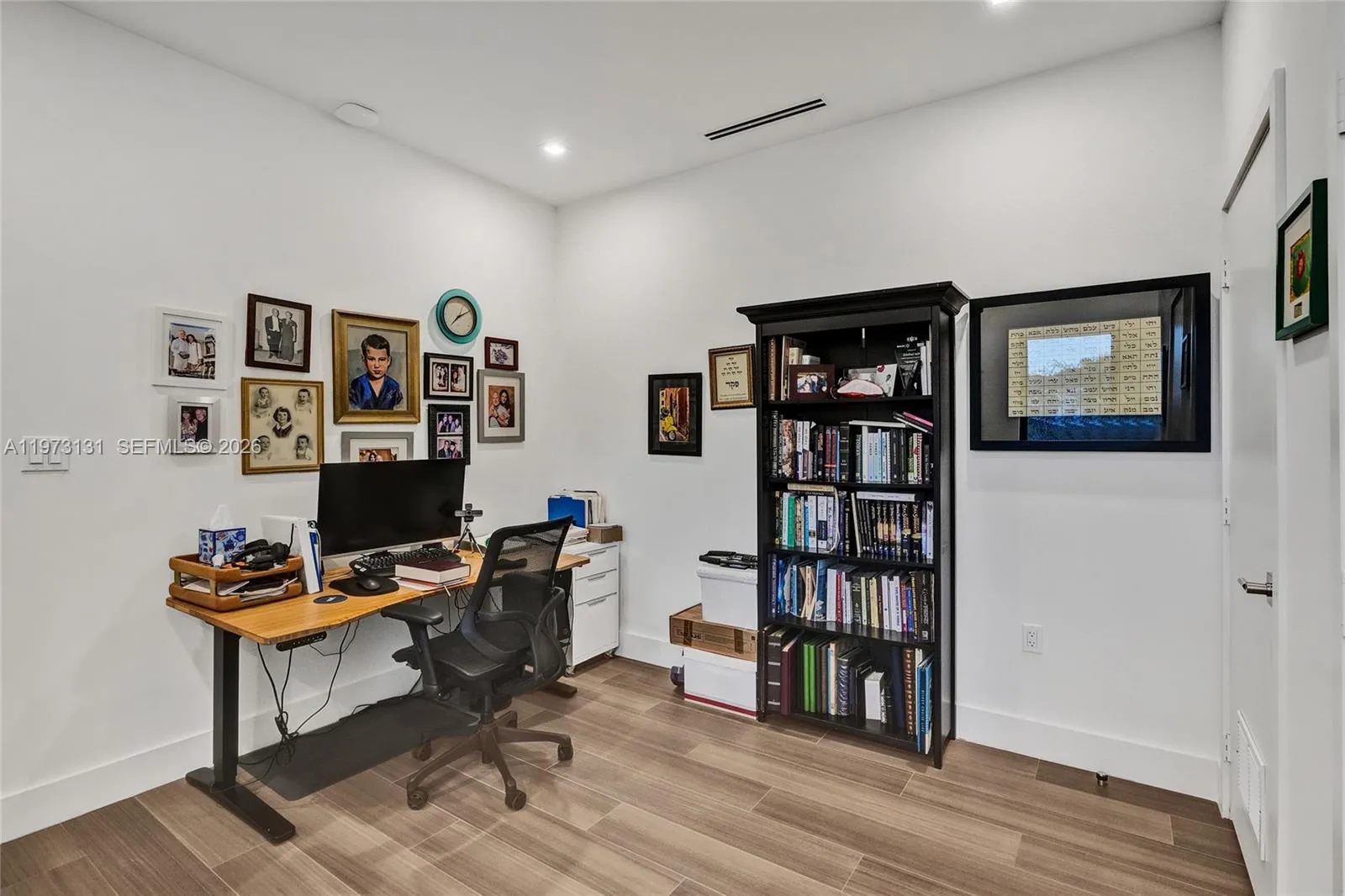 1572 Ne 194th St, Miami, Florida 33179, Miami, Florida 33179, 6 Bedrooms Bedrooms, ,5 BathroomsBathrooms,Residential,For Sale,1572 Ne 194th St, Miami, Florida 33179,A11973131