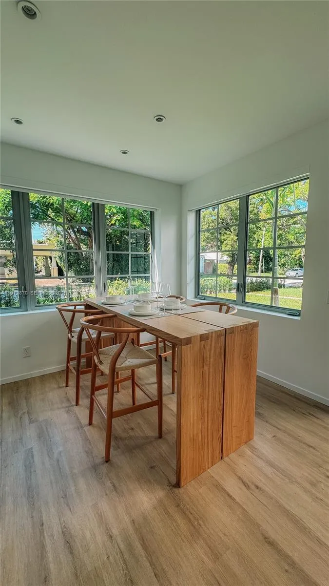 128 Ne 46th St 3, Miami, Florida 33137, Miami, Florida 33137, 1 Bedroom Bedrooms, ,1 BathroomBathrooms,Residential Lease,For Rent,128 Ne 46th St 3, Miami, Florida 33137,A11972870