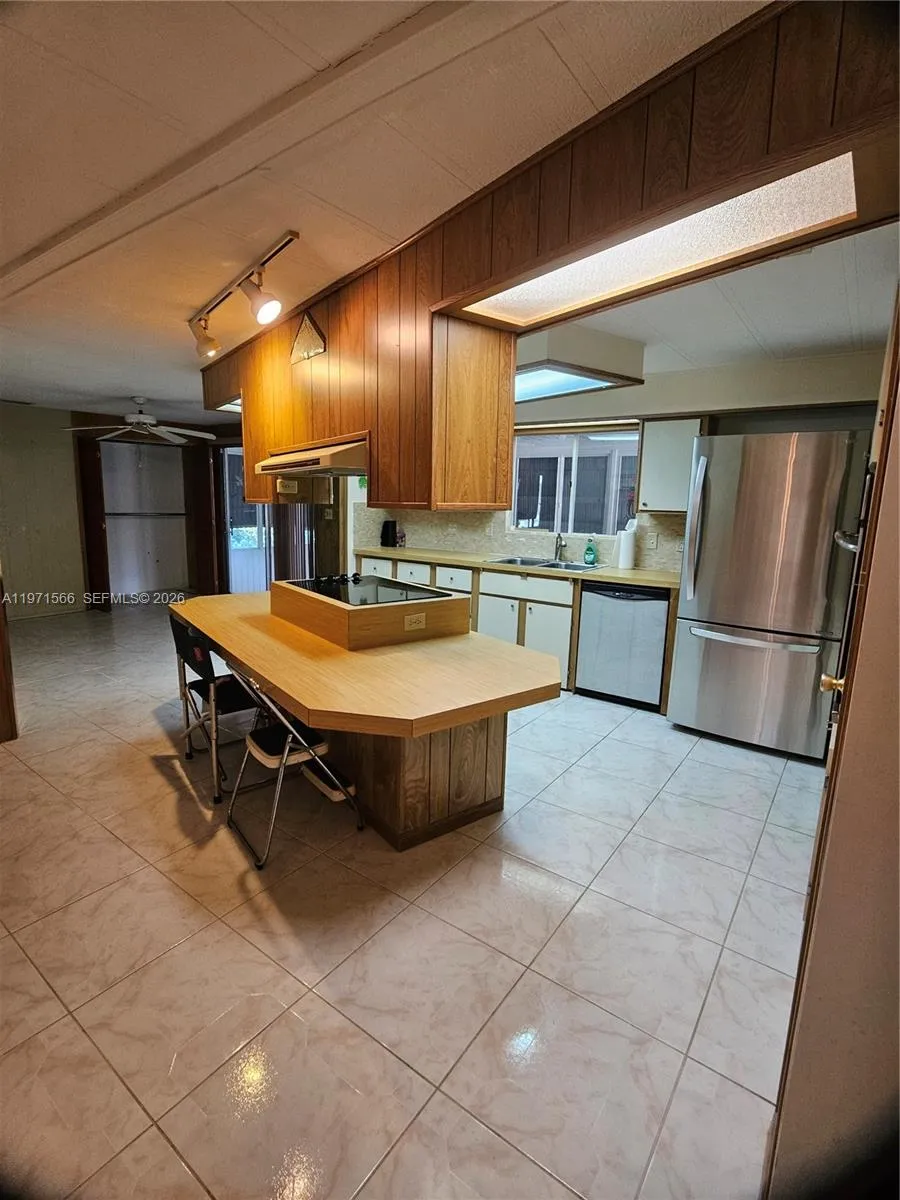 109 Nw 51st St, Deerfield Beach, Florida 33064, Deerfield Beach, Florida 33064, 2 Bedrooms Bedrooms, ,2 BathroomsBathrooms,Residential,For Sale,109 Nw 51st St, Deerfield Beach, Florida 33064,A11971566