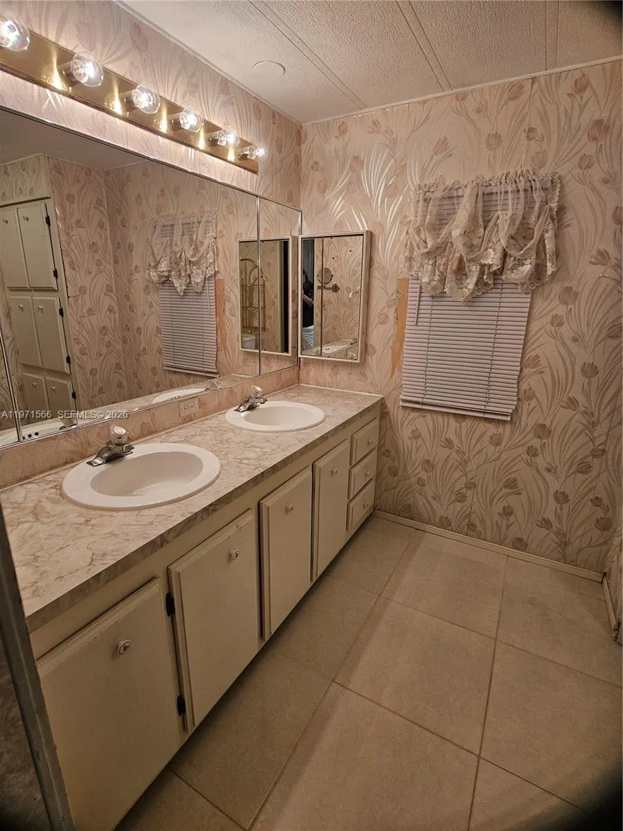 109 Nw 51st St, Deerfield Beach, Florida 33064, Deerfield Beach, Florida 33064, 2 Bedrooms Bedrooms, ,2 BathroomsBathrooms,Residential,For Sale,109 Nw 51st St, Deerfield Beach, Florida 33064,A11971566