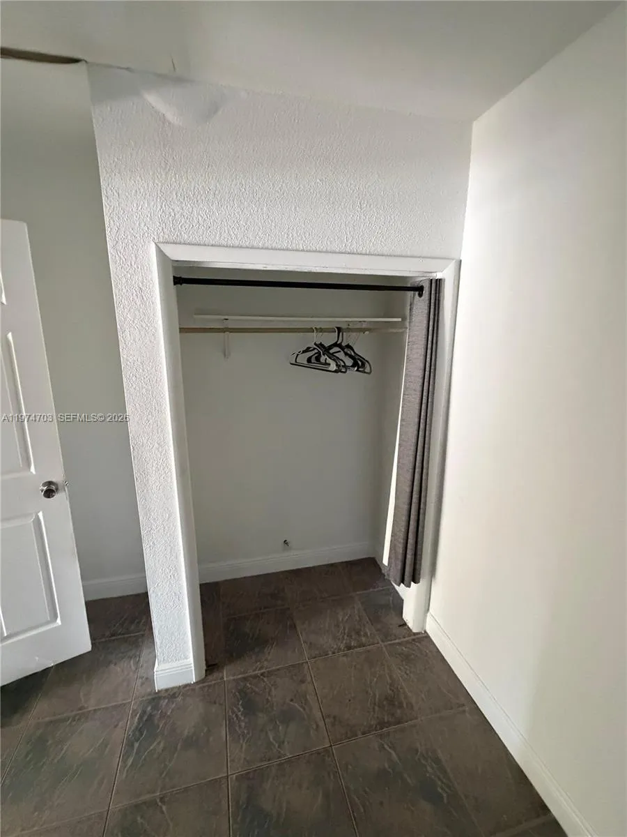 CLOSET TO 4TH ROOM