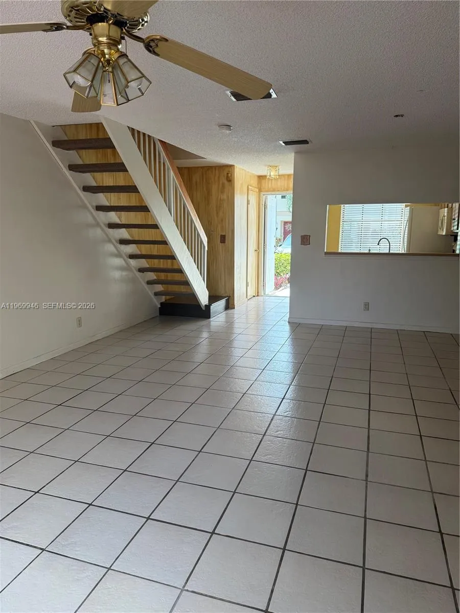 2700 S Oakland Forest Dr 303, Oakland Park, Florid, Oakland Park, Florida 33309, 2 Bedrooms Bedrooms, ,1 BathroomBathrooms,Residential,For Sale,2700 S Oakland Forest Dr 303, Oakland Park, Florid,A11969946