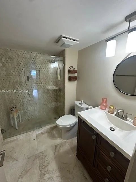 6450 Collins Ave 405, Miami Beach, Florida 33141, Miami Beach, Florida 33141, 1 Bedroom Bedrooms, ,2 BathroomsBathrooms,Residential Lease,For Rent,6450 Collins Ave 405, Miami Beach, Florida 33141,A11975209