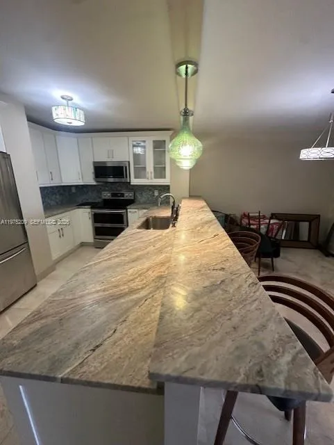 6450 Collins Ave 405, Miami Beach, Florida 33141, Miami Beach, Florida 33141, 1 Bedroom Bedrooms, ,2 BathroomsBathrooms,Residential Lease,For Rent,6450 Collins Ave 405, Miami Beach, Florida 33141,A11975209