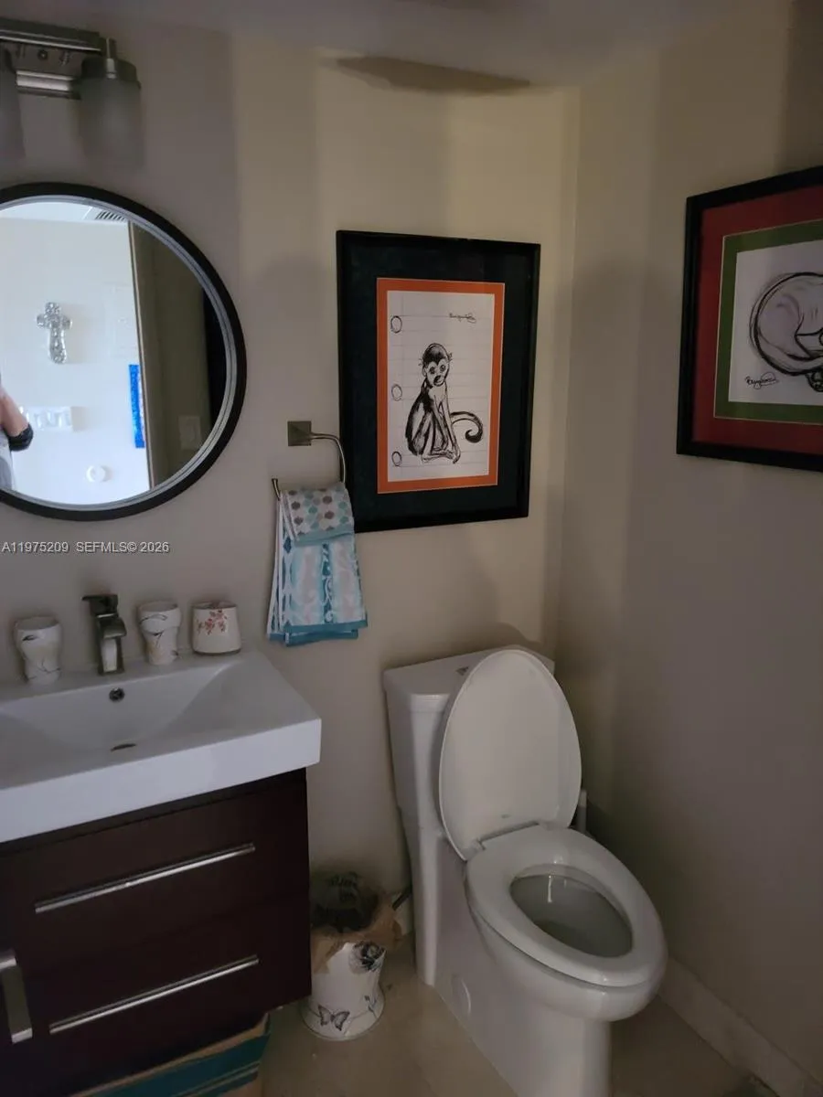 6450 Collins Ave 405, Miami Beach, Florida 33141, Miami Beach, Florida 33141, 1 Bedroom Bedrooms, ,2 BathroomsBathrooms,Residential Lease,For Rent,6450 Collins Ave 405, Miami Beach, Florida 33141,A11975209