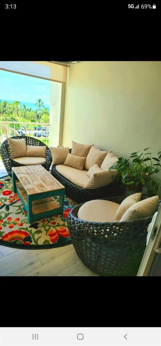 6450 Collins Ave 405, Miami Beach, Florida 33141, Miami Beach, Florida 33141, 1 Bedroom Bedrooms, ,2 BathroomsBathrooms,Residential Lease,For Rent,6450 Collins Ave 405, Miami Beach, Florida 33141,A11975209