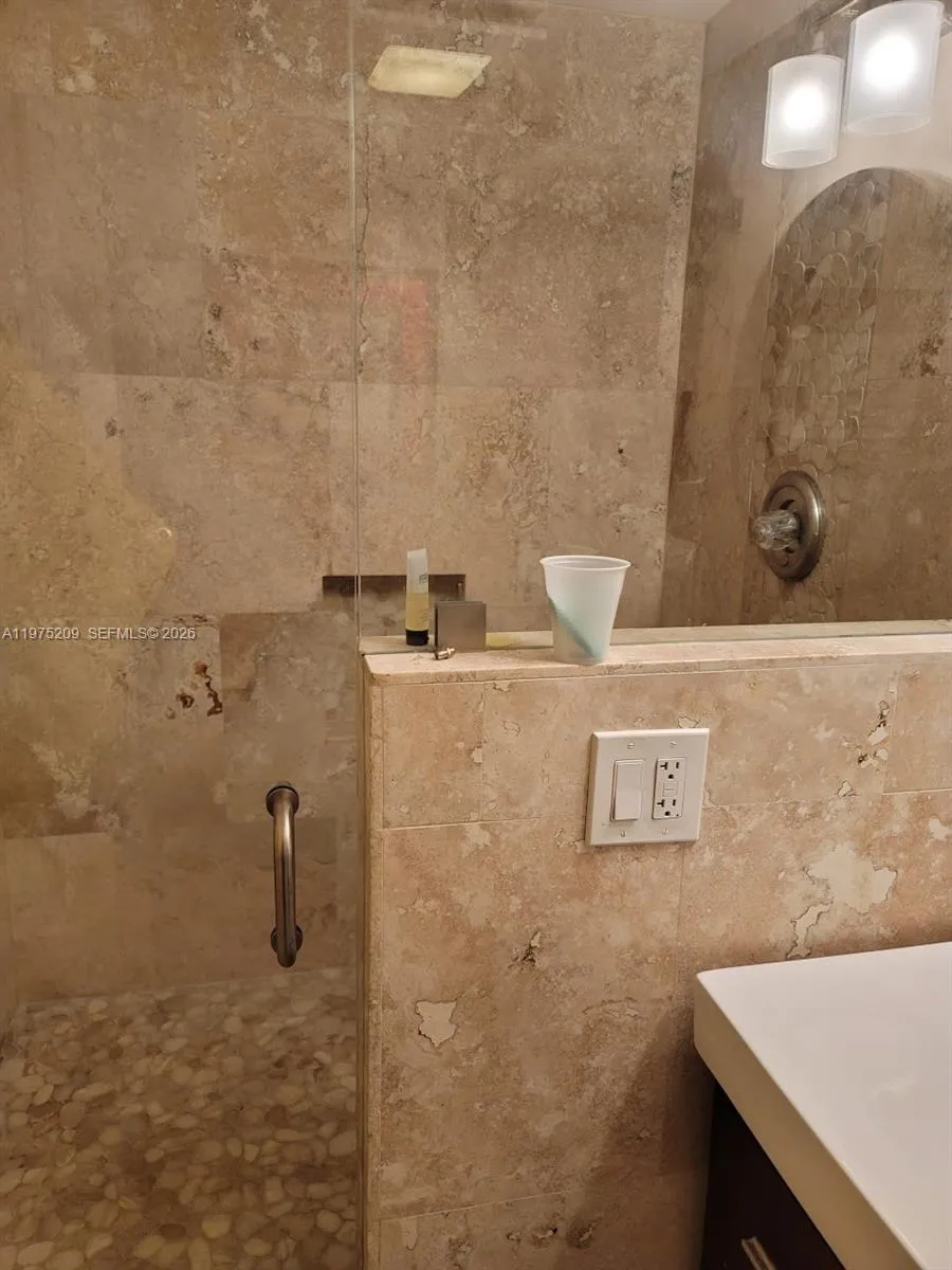 6450 Collins Ave 405, Miami Beach, Florida 33141, Miami Beach, Florida 33141, 1 Bedroom Bedrooms, ,2 BathroomsBathrooms,Residential Lease,For Rent,6450 Collins Ave 405, Miami Beach, Florida 33141,A11975209