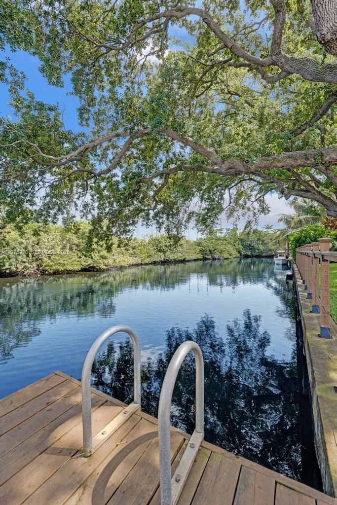 4660 Sw 37th Ave, Dania Beach, Florida 33312, Dania Beach, Florida 33312, 5 Bedrooms Bedrooms, ,3 BathroomsBathrooms,Residential Lease,For Rent,4660 Sw 37th Ave, Dania Beach, Florida 33312,A11975220