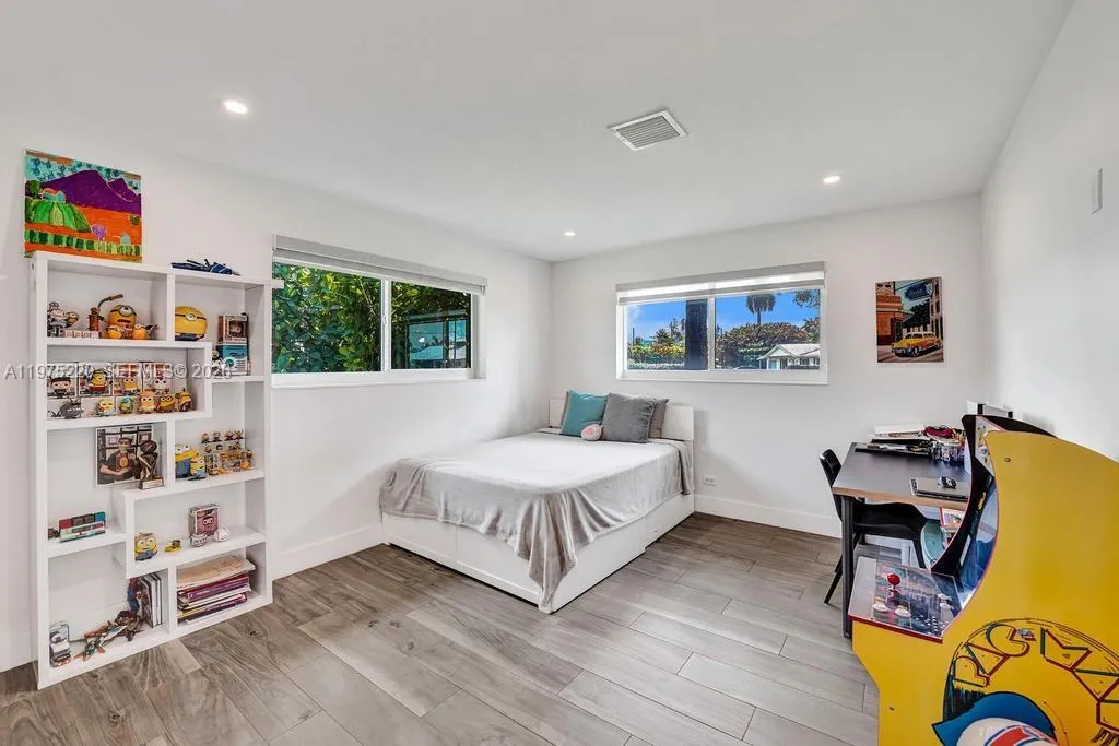 4660 Sw 37th Ave, Dania Beach, Florida 33312, Dania Beach, Florida 33312, 5 Bedrooms Bedrooms, ,3 BathroomsBathrooms,Residential Lease,For Rent,4660 Sw 37th Ave, Dania Beach, Florida 33312,A11975220