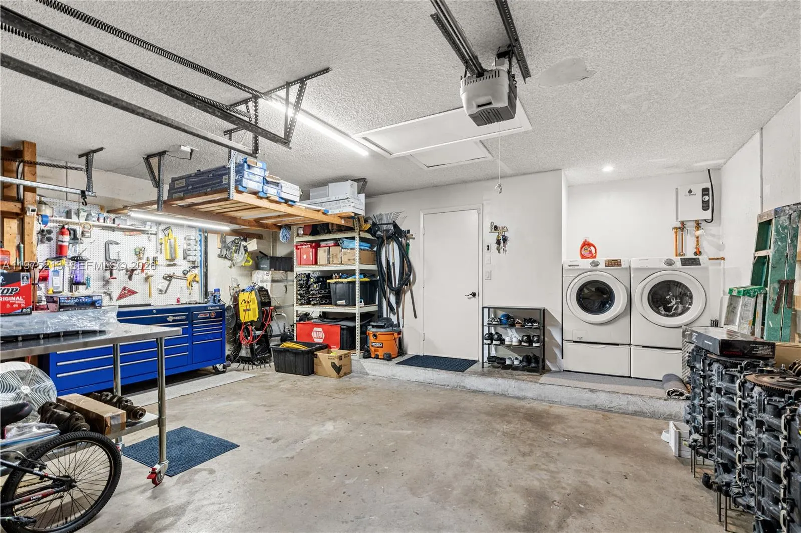 20775 Nw 1st St, Pembroke Pines, Florida 33029, Pembroke Pines, Florida 33029, 3 Bedrooms Bedrooms, ,2 BathroomsBathrooms,Residential,For Sale,20775 Nw 1st St, Pembroke Pines, Florida 33029,A11975213